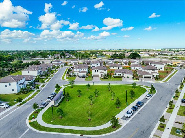 2333 SE 28th Ct, Homestead, FL 33035