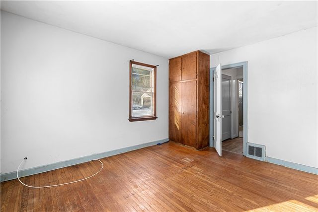 8 Pleasantview Place, Whitestown, NY 13492