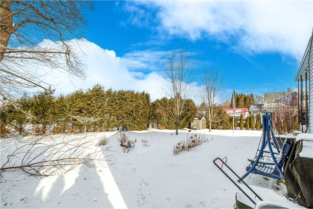 8 Pleasantview Place, Whitestown, NY 13492