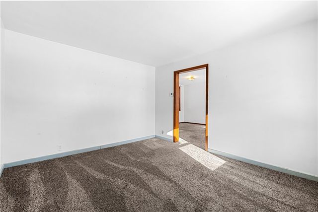 8 Pleasantview Place, Whitestown, NY 13492