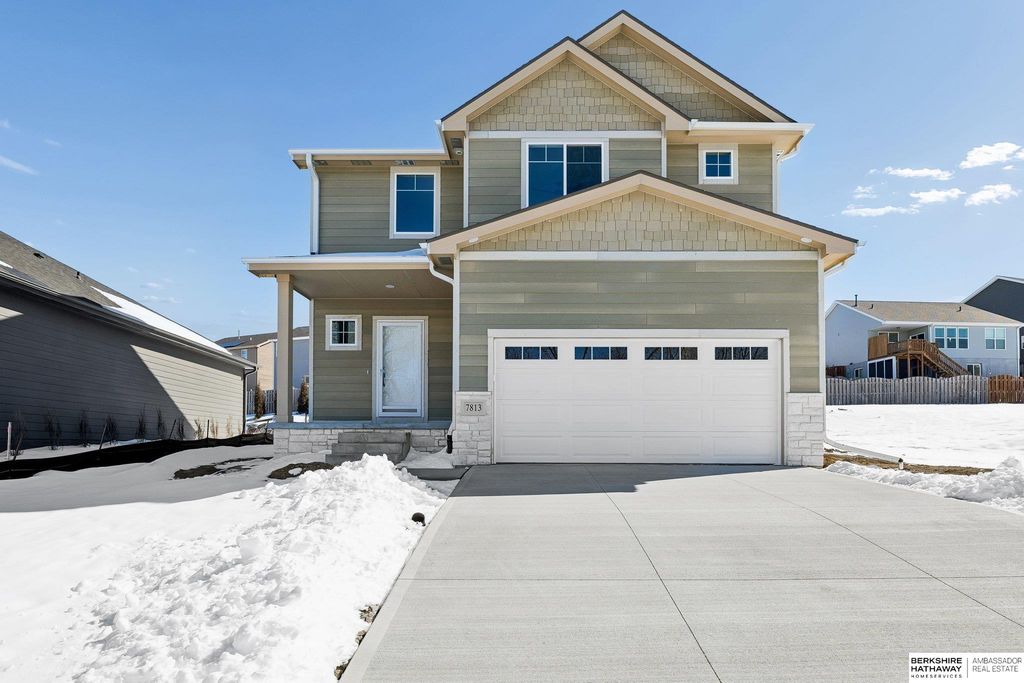 7813 N 116th Avenue, Omaha, NE 68142