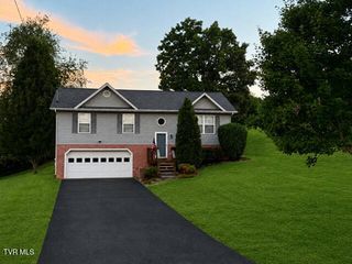 371 Mockingbird Place, Jonesborough, TN 37659