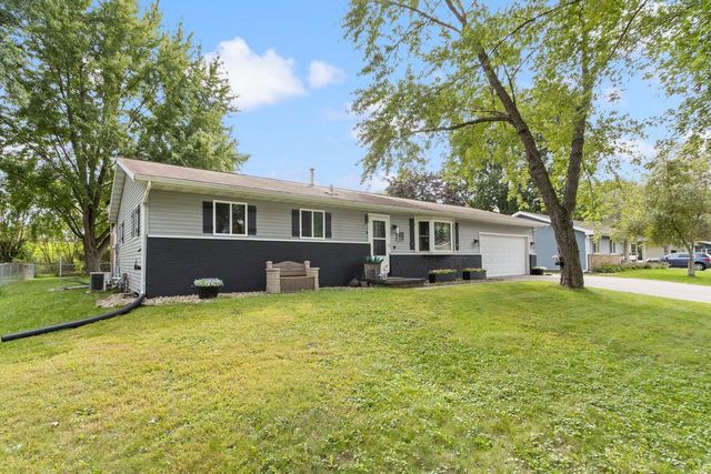 521 Dennis Drive, Deforest, WI 53532