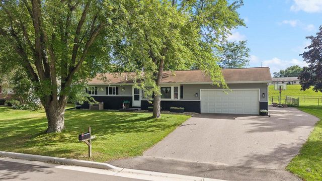 521 Dennis Drive, Deforest, WI 53532