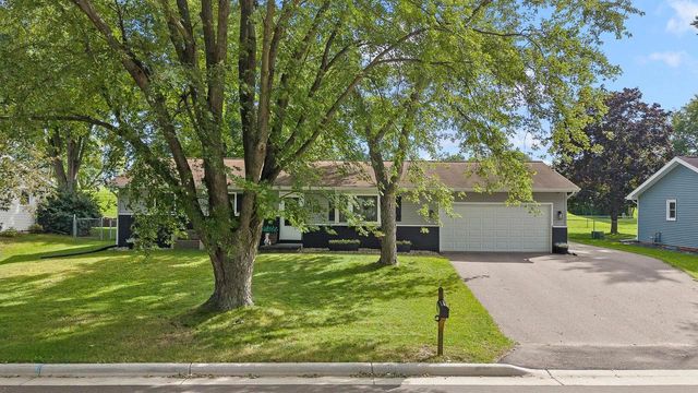 521 Dennis Drive, Deforest, WI 53532