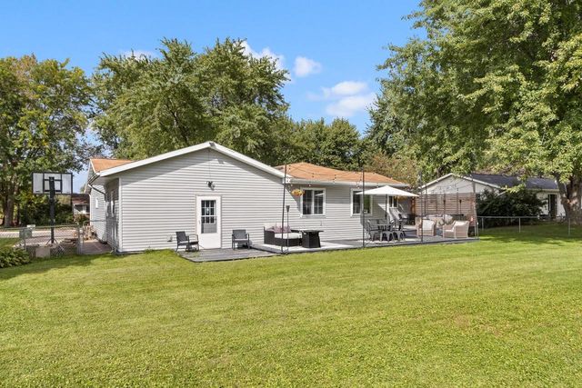 521 Dennis Drive, Deforest, WI 53532