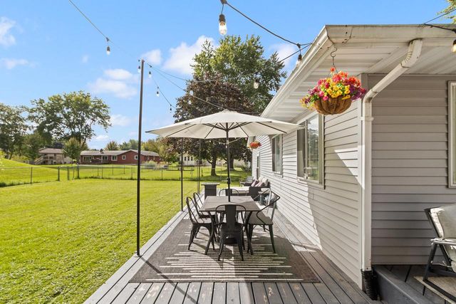521 Dennis Drive, Deforest, WI 53532
