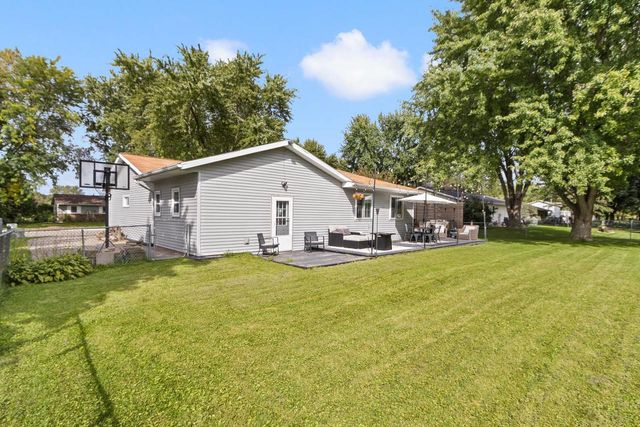 521 Dennis Drive, Deforest, WI 53532