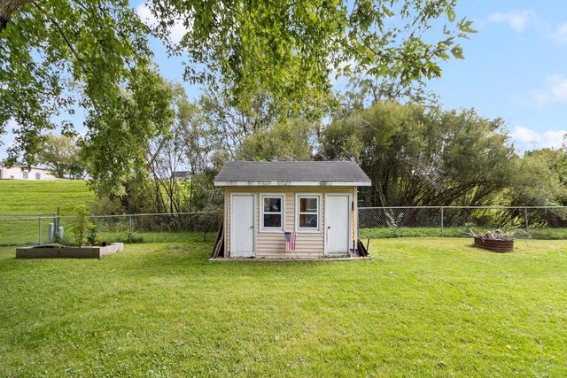 521 Dennis Drive, Deforest, WI 53532