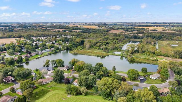 521 Dennis Drive, Deforest, WI 53532