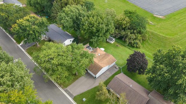 521 Dennis Drive, Deforest, WI 53532