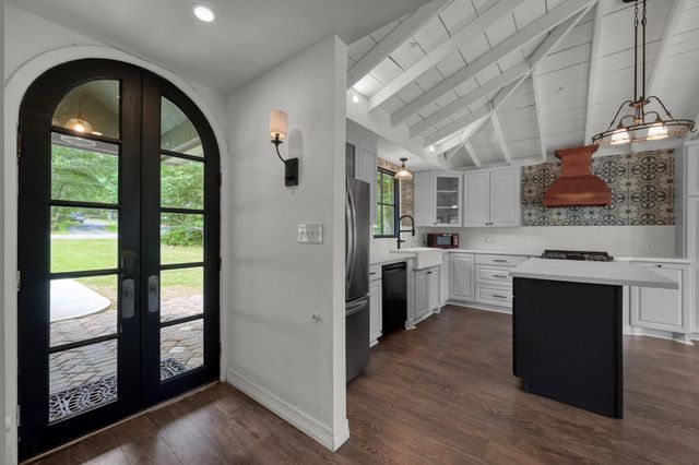 13368 Southshore Drive, Conroe, TX 77304