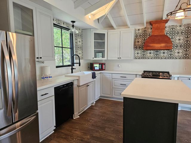 13368 Southshore Drive, Conroe, TX 77304