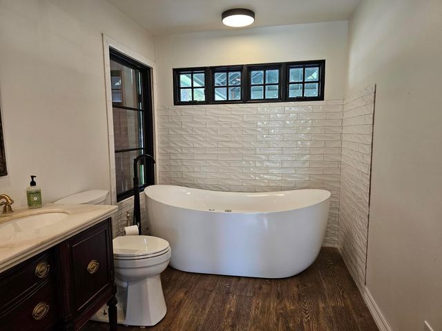 13368 Southshore Drive, Conroe, TX 77304