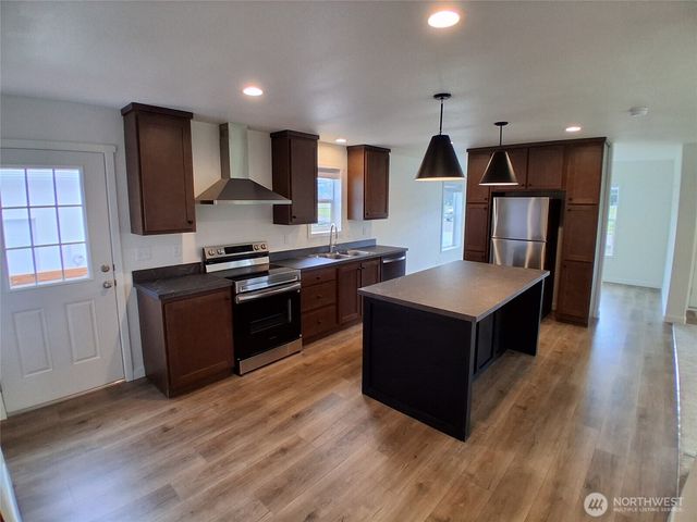 220 Chris Road, Pe Ell, WA 98572