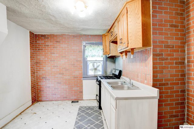 3919 Miami Street, Omaha, NE 68111