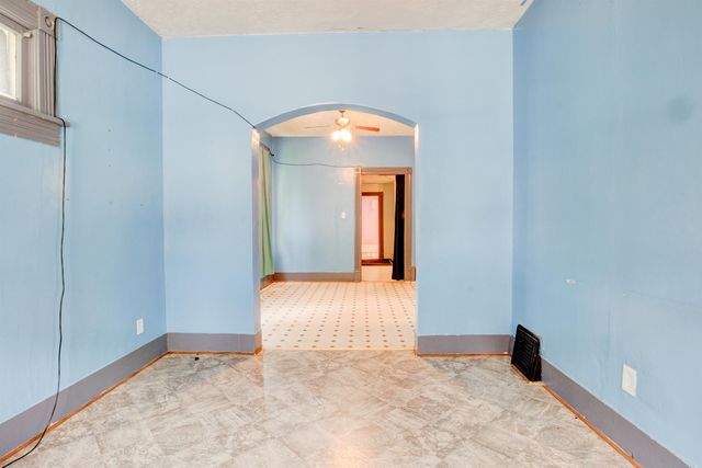 3919 Miami Street, Omaha, NE 68111