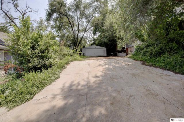 3919 Miami Street, Omaha, NE 68111