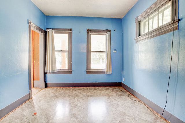 3919 Miami Street, Omaha, NE 68111