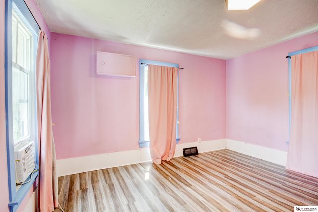 3919 Miami Street, Omaha, NE 68111