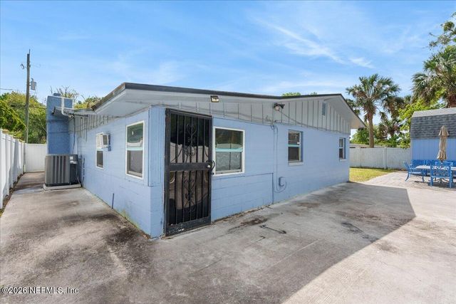 9716 DEVONSHIRE Boulevard, Jacksonville, FL 32208