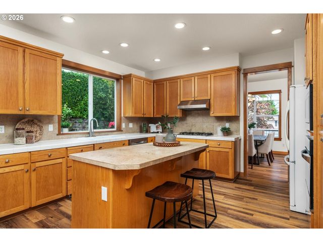8539 Sw 166TH Ter, Beaverton, OR 97007