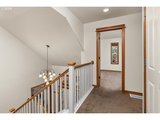 8539 Sw 166TH Ter, Beaverton, OR 97007