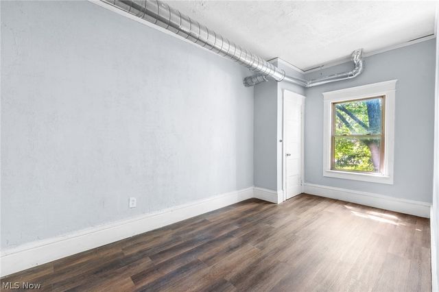 1412 W 84th Street, Cleveland, OH 44102