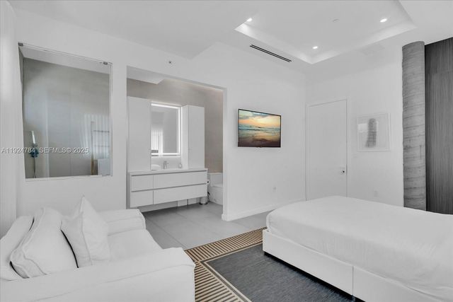 11 Century Lane, Miami Beach, FL 33139