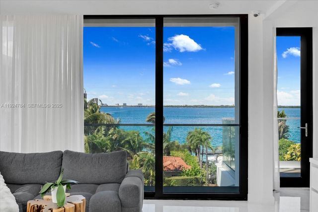 11 Century Lane, Miami Beach, FL 33139