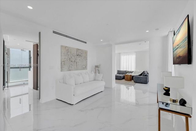 11 Century Lane, Miami Beach, FL 33139