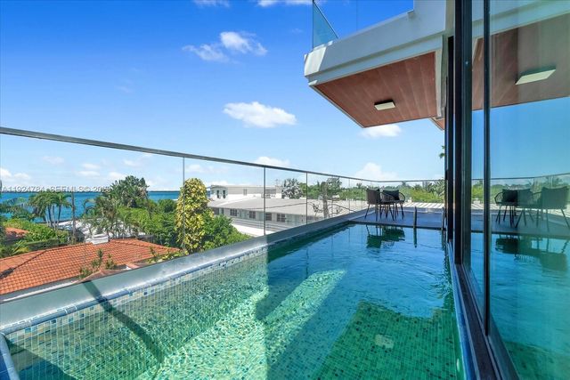 11 Century Lane, Miami Beach, FL 33139