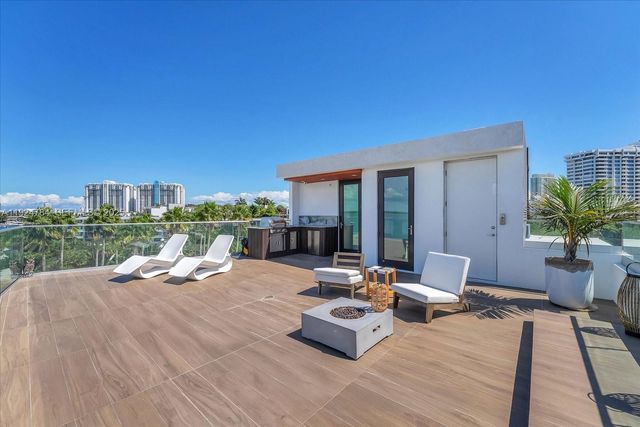11 Century Lane, Miami Beach, FL 33139