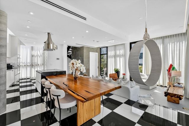 11 Century Lane, Miami Beach, FL 33139