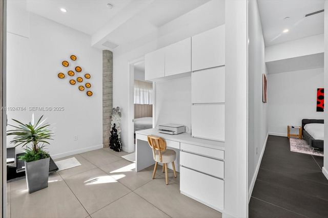 11 Century Lane, Miami Beach, FL 33139