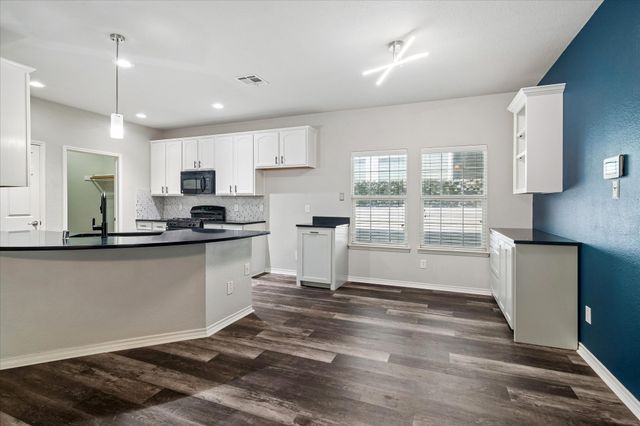 1145 King George Lane, Savannah, TX 76227