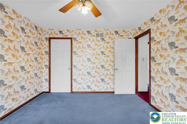 547 Roberts Road, Bushkill Twp, PA 18064