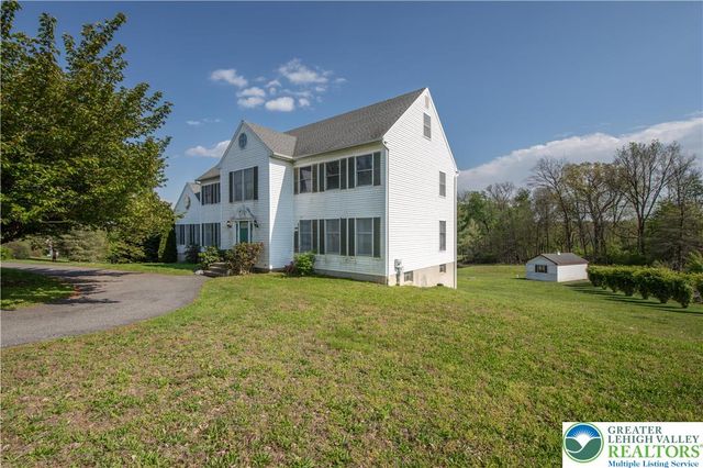 547 Roberts Road, Bushkill Twp, PA 18064