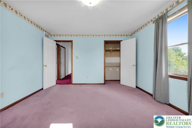 547 Roberts Road, Bushkill Twp, PA 18064