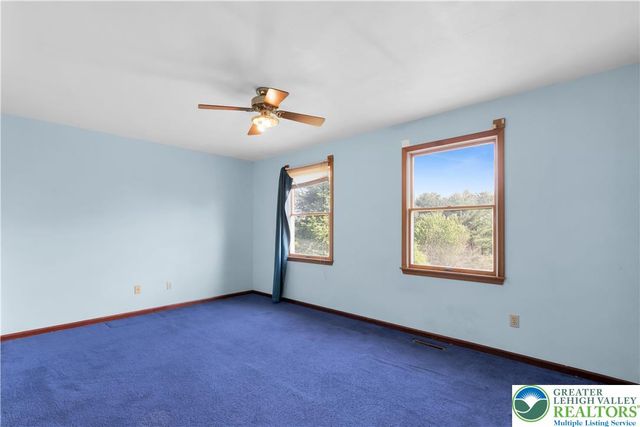 547 Roberts Road, Bushkill Twp, PA 18064