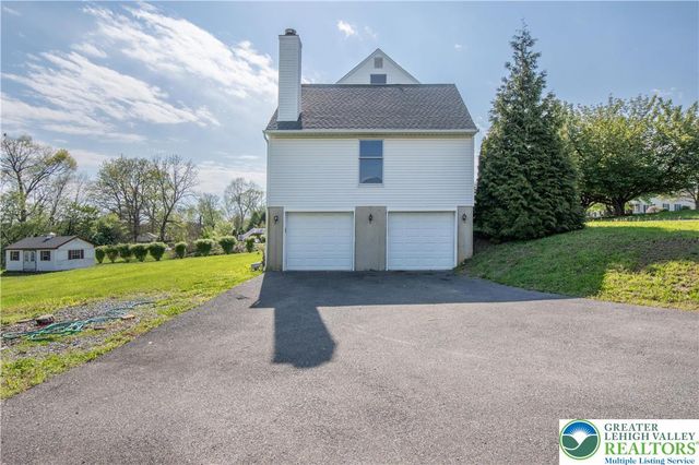 547 Roberts Road, Bushkill Twp, PA 18064