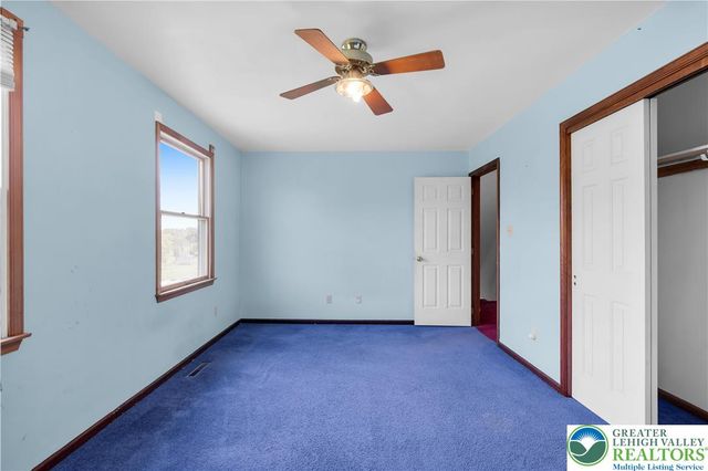 547 Roberts Road, Bushkill Twp, PA 18064