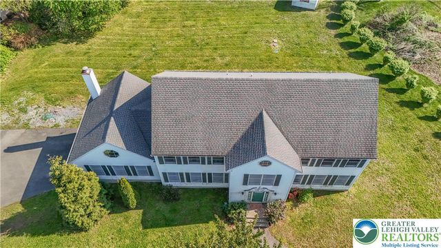 547 Roberts Road, Bushkill Twp, PA 18064
