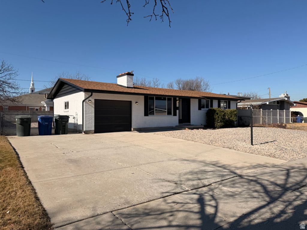 3970 S BONNIEWOOD DR, West Valley City, UT 84119