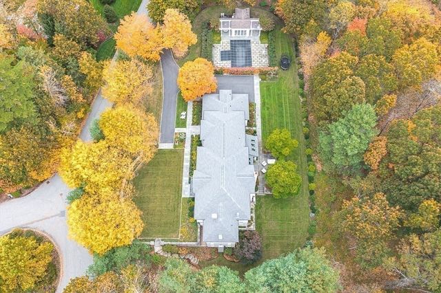 9 Sanderson Ln, Weston, MA 02493