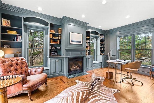 9 Sanderson Ln, Weston, MA 02493