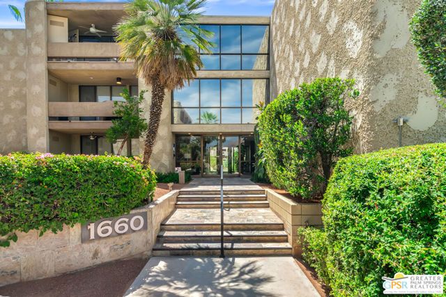 1660 S La Reina Way 1A, Palm Springs, CA 92264