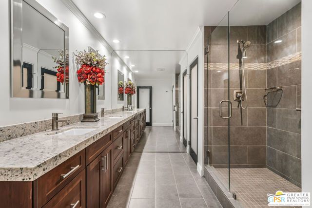 1660 S La Reina Way 1A, Palm Springs, CA 92264