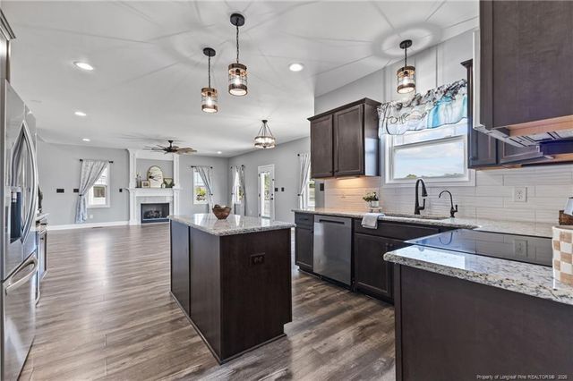 7031 Glynn Mill Farm Drive, Fayetteville, NC 28306