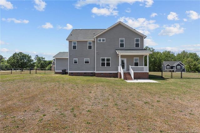 7031 Glynn Mill Farm Drive, Fayetteville, NC 28306